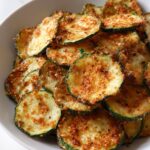 Knusprige Zucchini Chips aus der Luftfritteuse – Gesund und Lecker