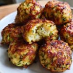 Knusprige Zucchini-Feta-Bällchen