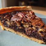 Dunkle Schokolade Pekannuss Tart mit Würmern